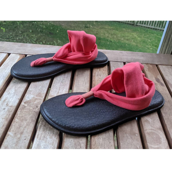 Sanuk Yoga Sling 2 Sandals Size 6 Pink Coral - Picture 2 of 7